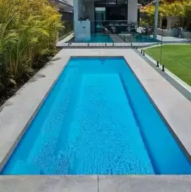 Jasa perawatan dan pemeliharaan kolam renang.