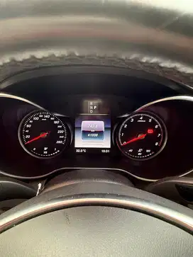 Mercedes-Benz C300 2018 Bensin