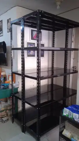 Rak besi siku lubang multifungsi