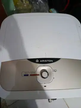 Water heater ariston/pemanas air electric 30 liter