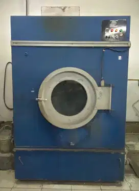 Dryer pengering laundry hotel / rumah sakit
