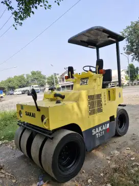 TIRE ROLLER SAKAI TS 31