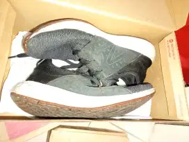 New Balance 2002R BNWB 42.5