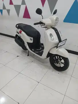 Yamaha fazzio 2023 white