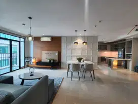 `Anti Sempit-Sempit Club! Apartemen 154m² di Hampton Park