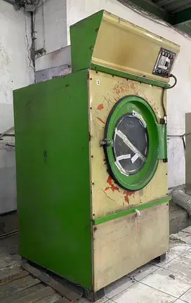 Dryer pengering laundry hotel dan rumah sakit