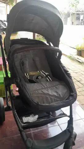 Stroller bayi second merk babyelle