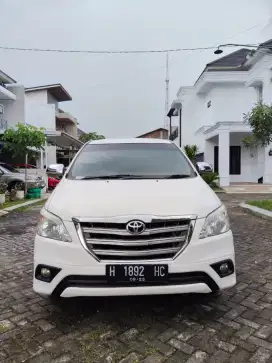 Kijang Innova 2.0 G bensin manual 2015