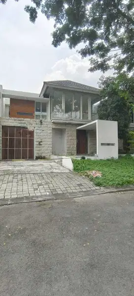 Rumah Siap Huni Di East Wood Citraland Surabaya