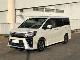 Jual Cepat : 2020 Toyota Voxy 2.0 AT Putih Service Record Dp minim 6jt