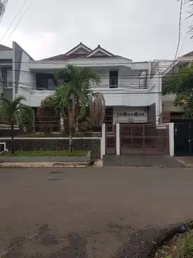 Dijual Cepat Rumah Puri Indah Bagus siap huni