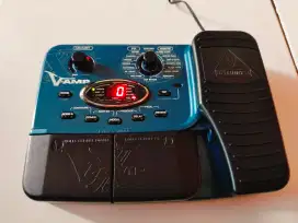 Efek gitar behringer X v-amp