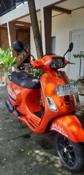 Vespa piaggio 125 thn 2022
