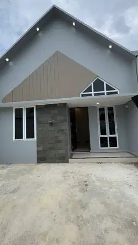 Rumah Mewah Siap Huni di Stella Setiabudi