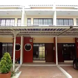 Disewakan rumah greenlake city 4x12 2lantai Termurah rapi