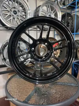 Enkei rpt1 ring 18 lebar 9 pcd 6x139,7 ET 0 fortuner pajero 4pcs