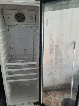 Di jual showcase Polytron scn 230/237