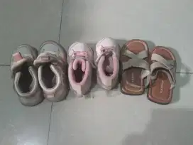 SEPATU ANAK PEREMPUAN