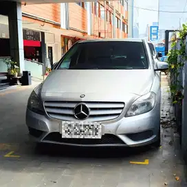 Mercedes-Benz B200 2013 Bensin