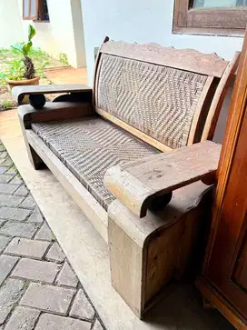 Kursi Taman Kayu Rotan