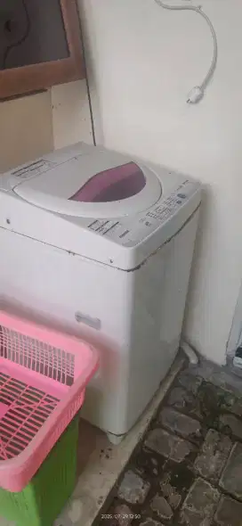 Mesin cuci toshiba