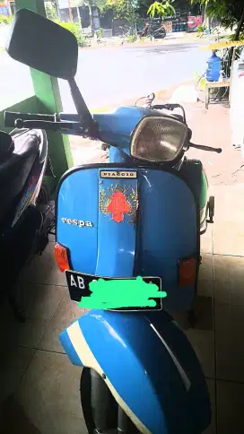 Vespa PX Tahun 81