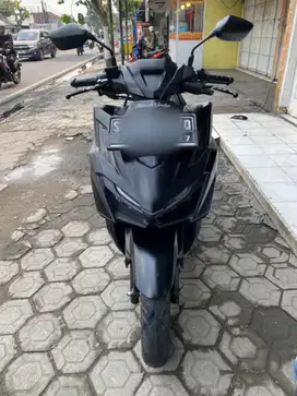 VARIO 160 CBS HITAM