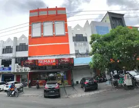 Ruko Klampis Jaya Strategis Cocok untuk Usaha Siap Pakai