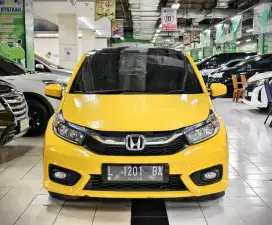 HONDA BRIO E CVT AT 2021 KUNING