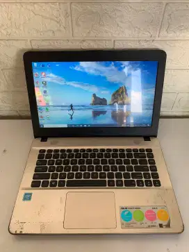 Laptop Asus Sudah SSD Murah Bisa nego