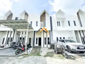 Dijual Villa Komplek Karya Grande Jl. Karya Guru Sinumba II