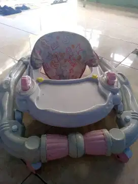 Dijual baby Walker pak ditoarbisusilo hubungi