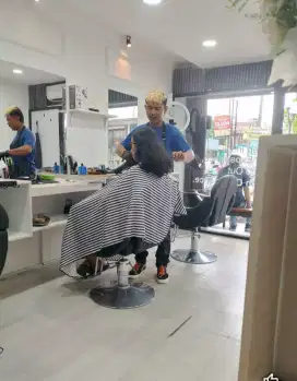 Mencari kerja barberman