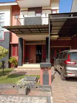 Rumah siap huni di cluster heliconia harapan indah, bekasi
