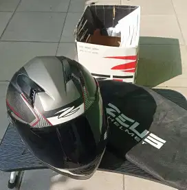 Jual helm zeus zs 811