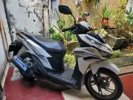 Honda Vario 125 Putih 2023 keyless .