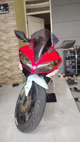 dijual motor R15 V2 2015