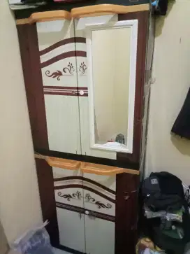 Lemari baju 4 susun