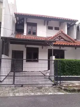 Rumah 2lt 8x15 120m type 3KT Metland Menteng Cakung