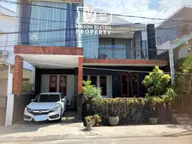 DISEWAKAN RUMAH 2LANTAI SEMI FURNISH MINIMAL 2TH,BINTARO TANGSEL