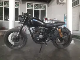 Dijual Motor Custom Cafe Racer – Mesin Yamaha Scorpio 223cc 2008