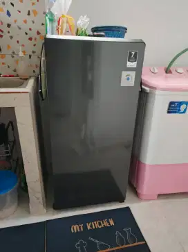 Kulkas 1 Pintu Aqua AQR D205 MDS