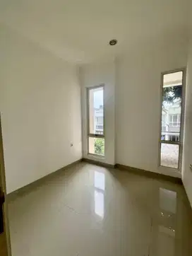 Disewakan Rumah Cluster Faraday Summarecon Serpong