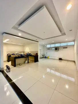 Dijual VILLA GRAHA METROPOLITAN Komplek Amari Residence