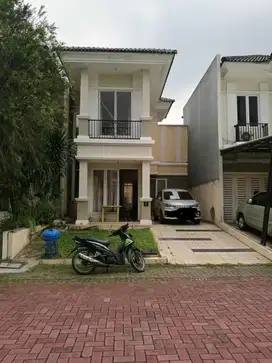 Dijual Rumah Di Cluster IL Rosa Gading Serpong