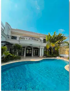 RUMAH MEWAH 2 LANTAI DI MENTENG JAKARTA PUSAT
