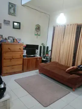 Disewakan rumah di Cluster Modernland Tangerang