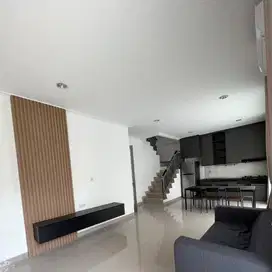 Disewakan rumah pik 2 fully furnish 8x10