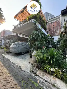 DIJUAL RUMAH 3 LANTAI DI DELATINOS, BSD, TANGERANG SELATAN