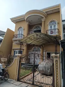 Rumah Mewah Taman Ratu Jakarta Barat